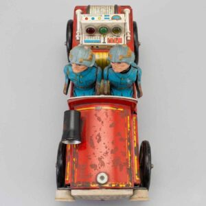 Vintage auto in latta con soldati